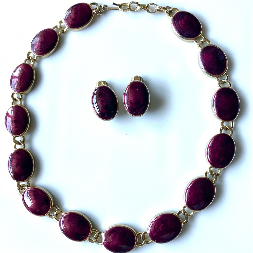 Pretty Vintage Gold and Wine Jewelry Set